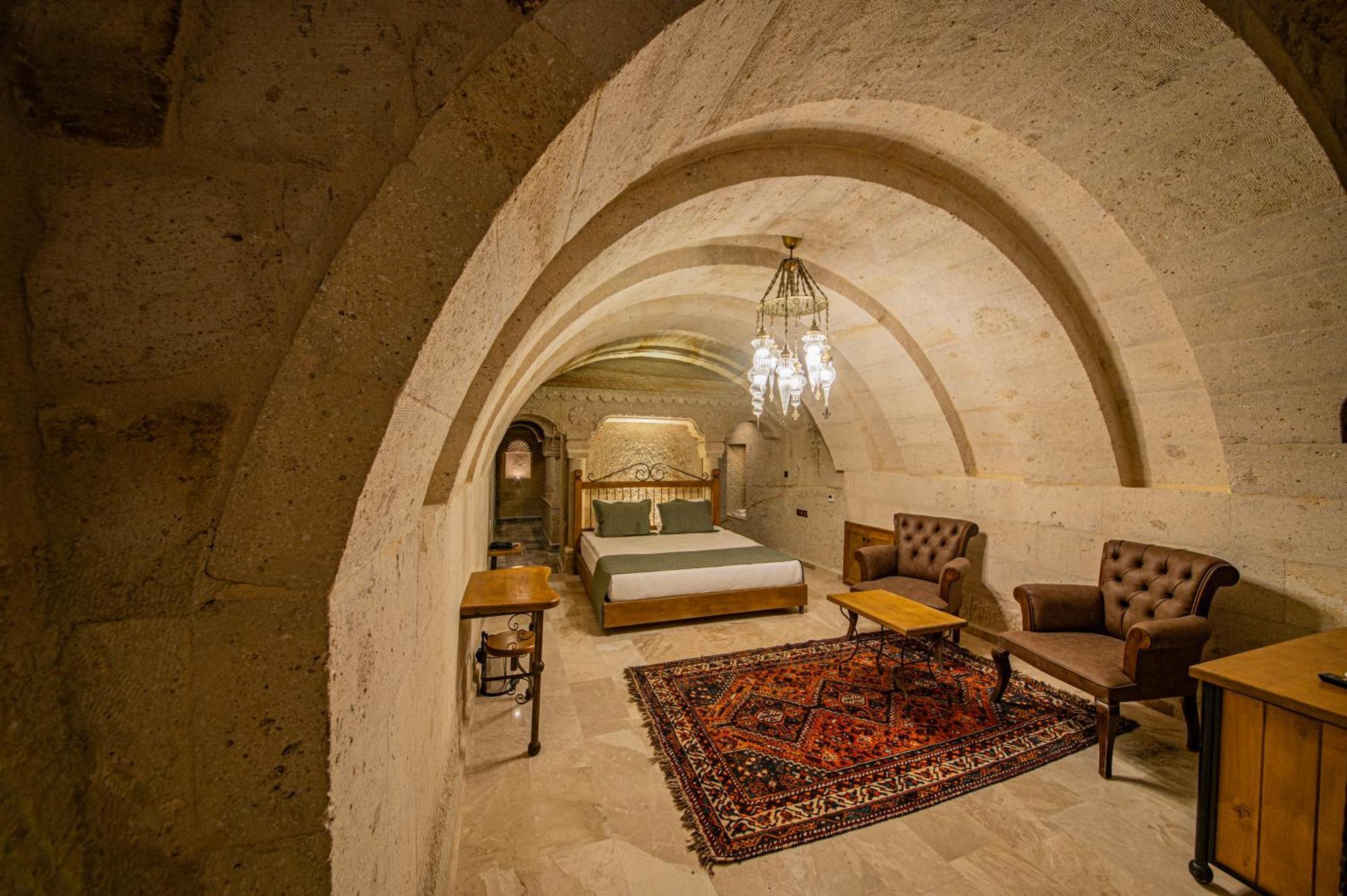 Ares Cave Suites Göreme Ngoại thất bức ảnh