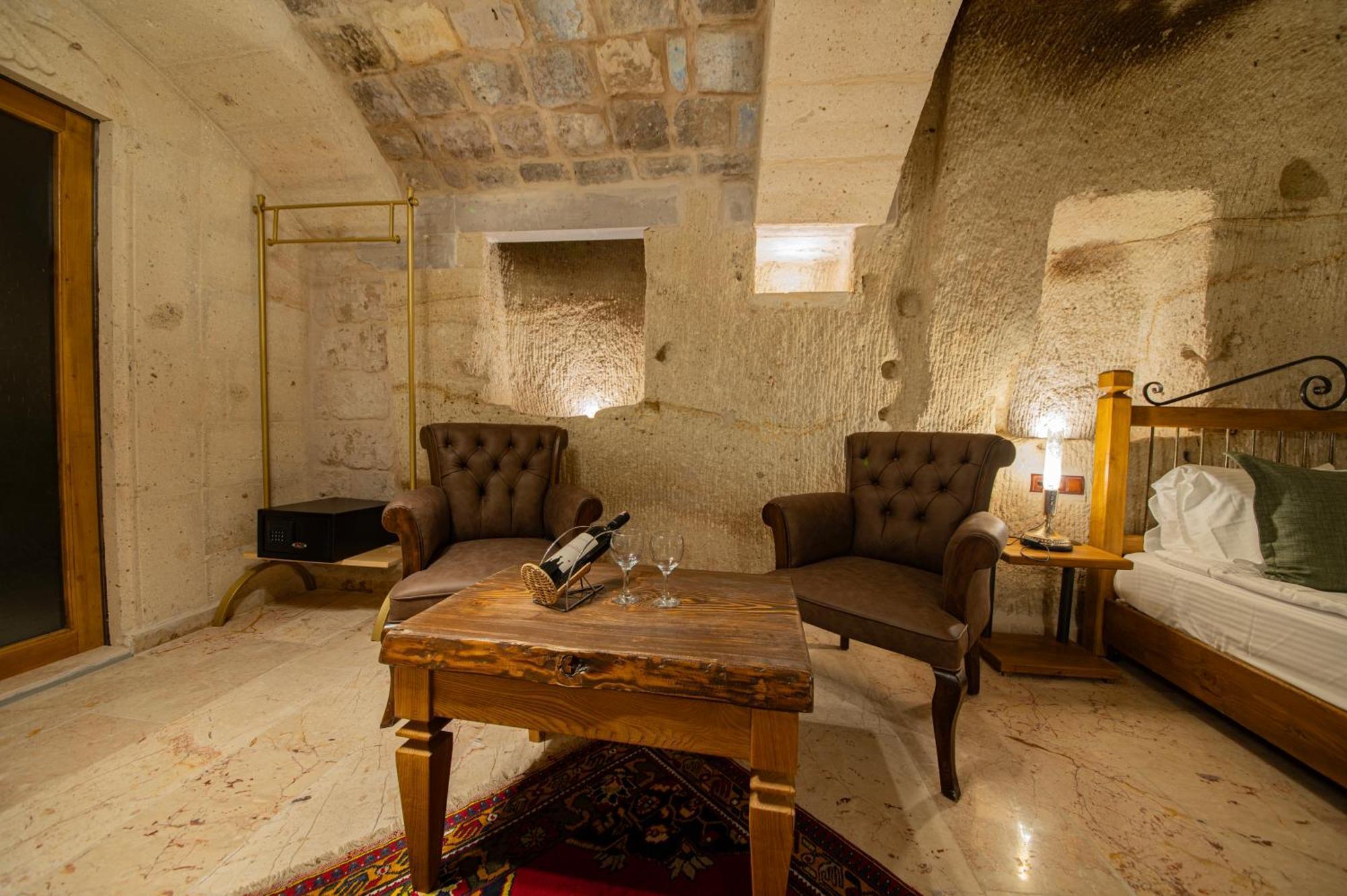 Ares Cave Suites Göreme Ngoại thất bức ảnh