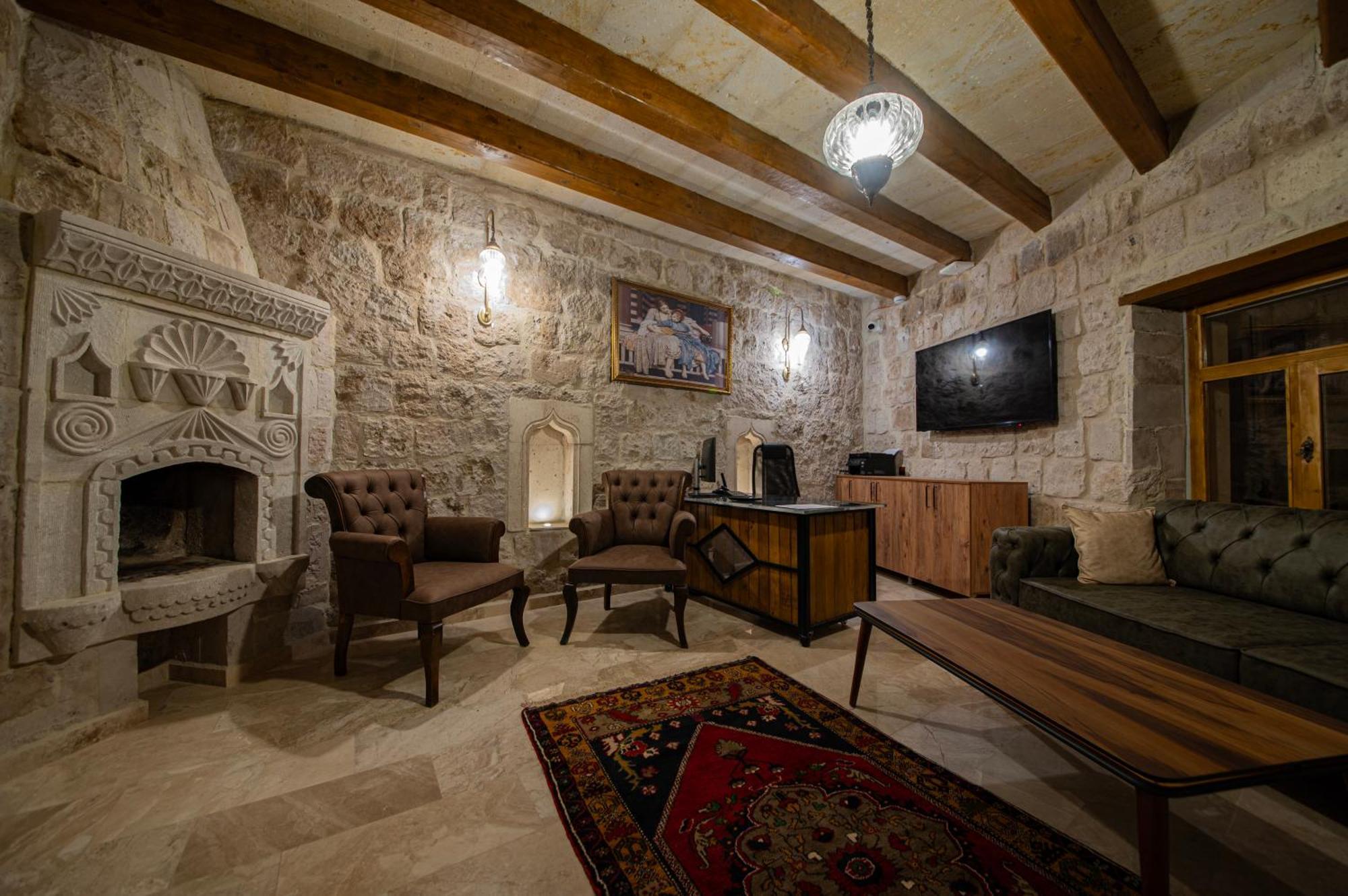 Ares Cave Suites Göreme Ngoại thất bức ảnh